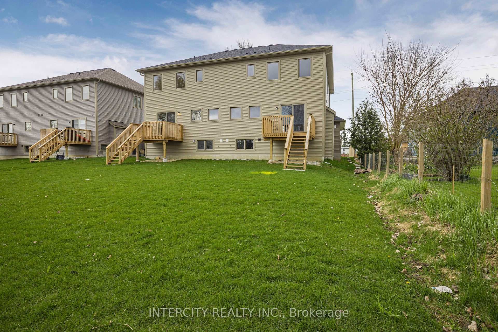 347 Quebec Street photo 27