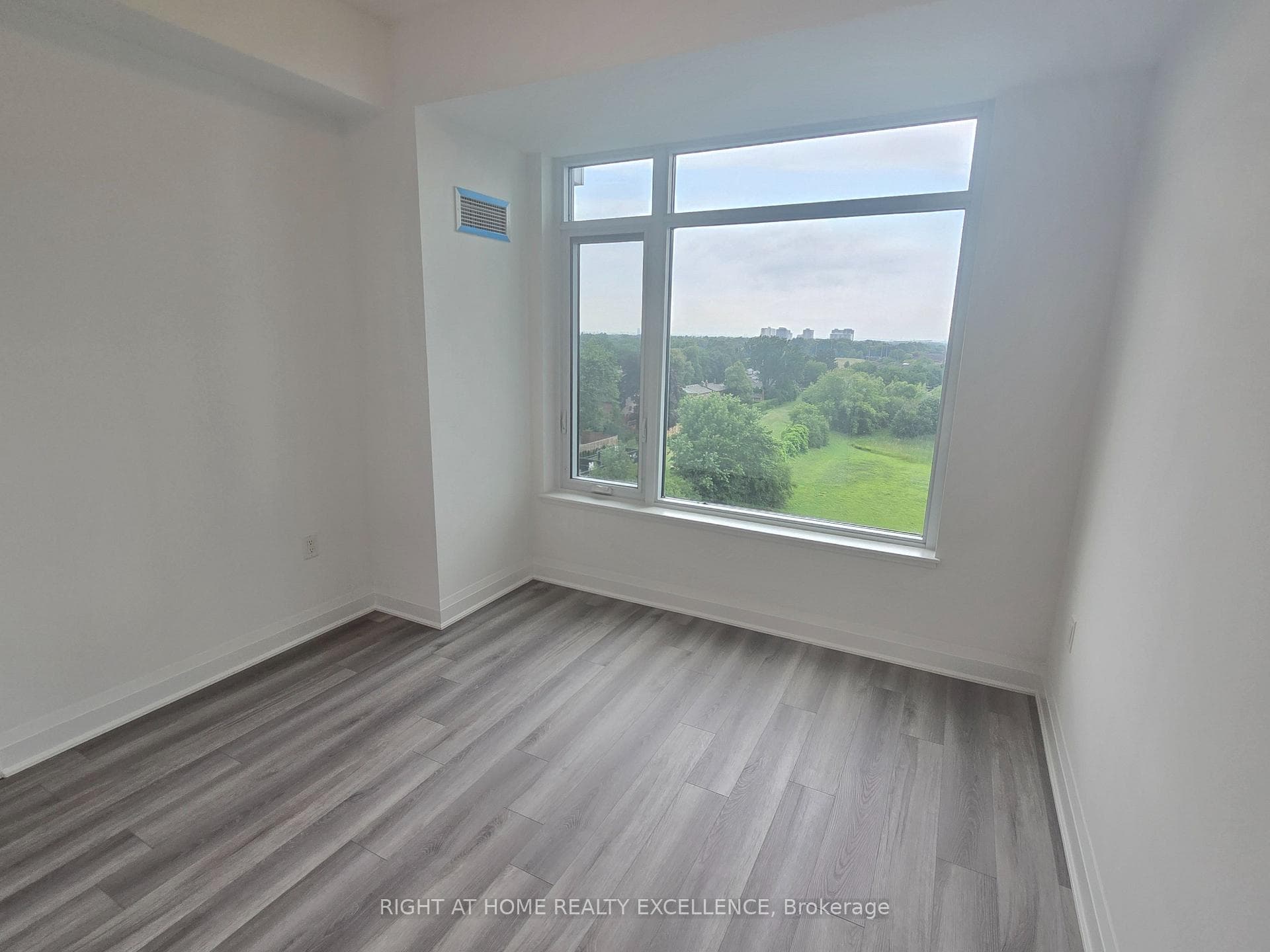 3220 Sheppard Avenue Unit 520 photo 14
