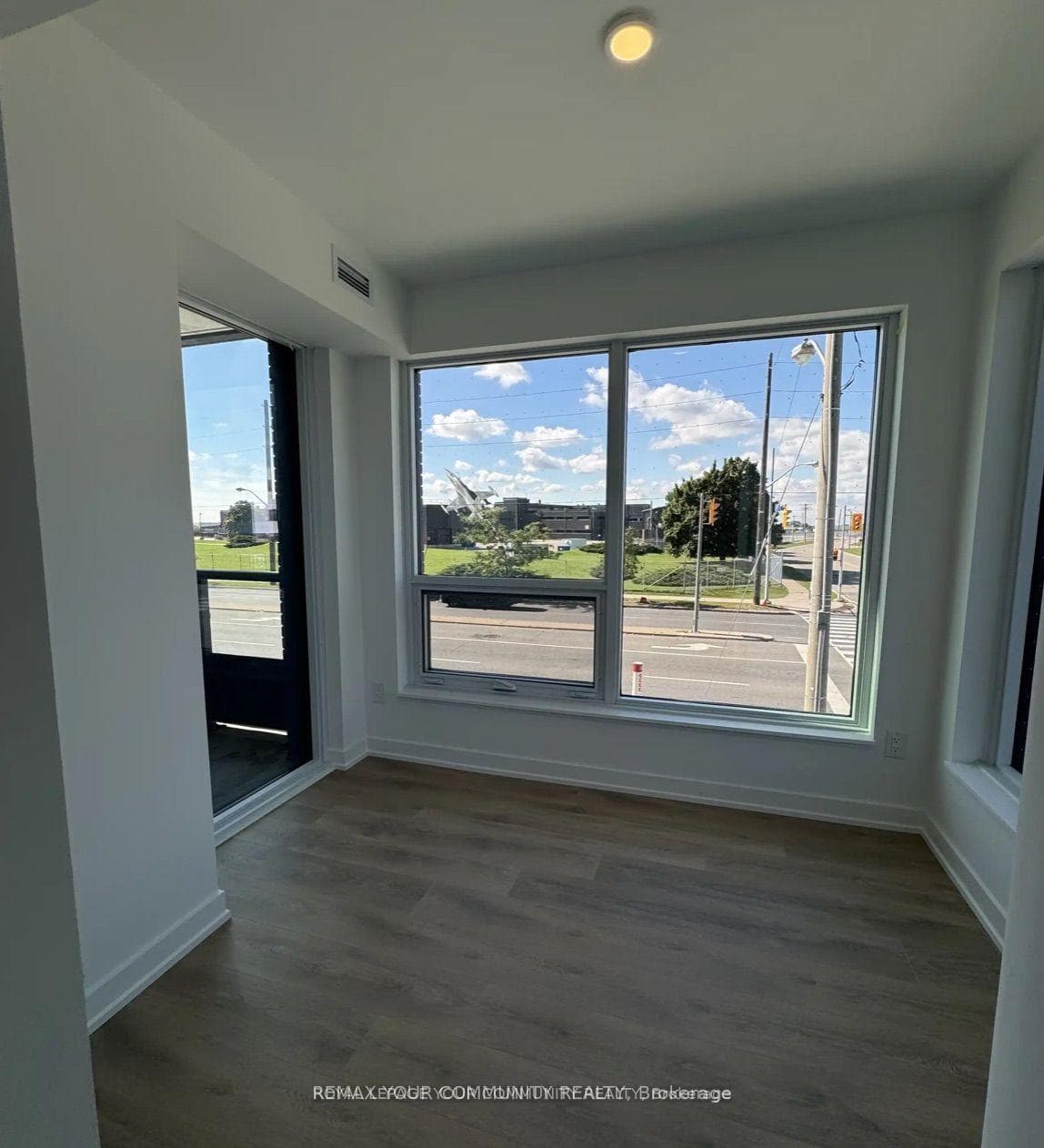 1100 Sheppard Avenue Unit 225 photo 8