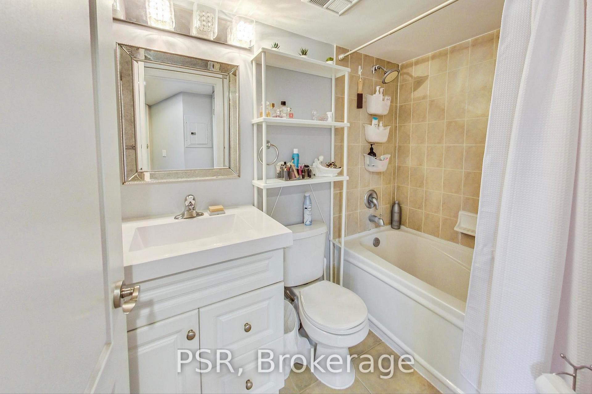 2121 Lakeshore Boulevard Unit 207 photo 5