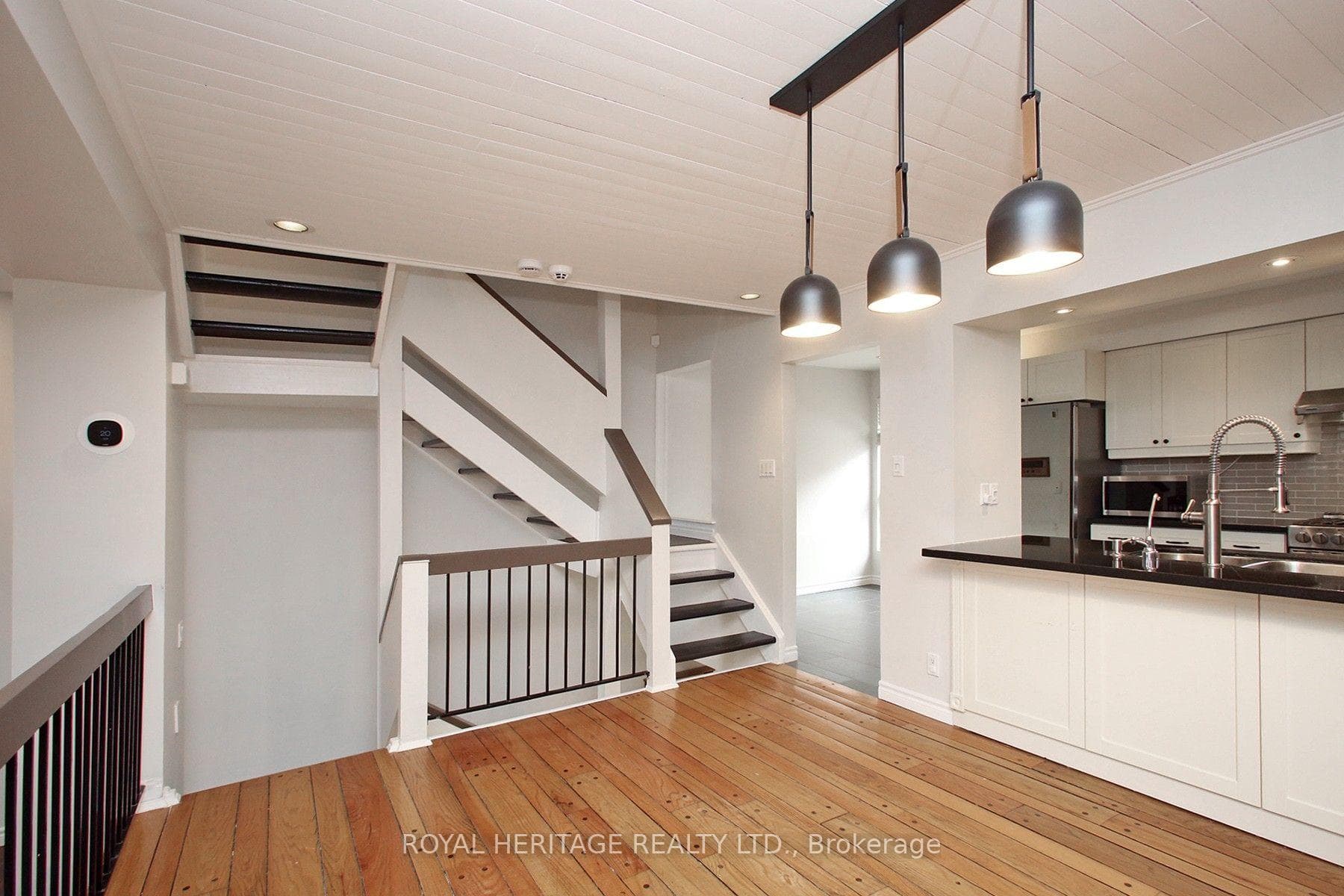 24 Reid Drive Unit 6 photo 9