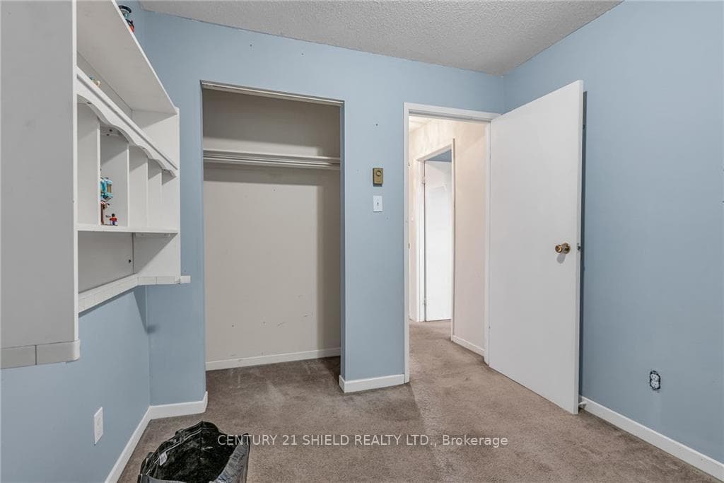 712 GLENGARRY Boulevard photo 12