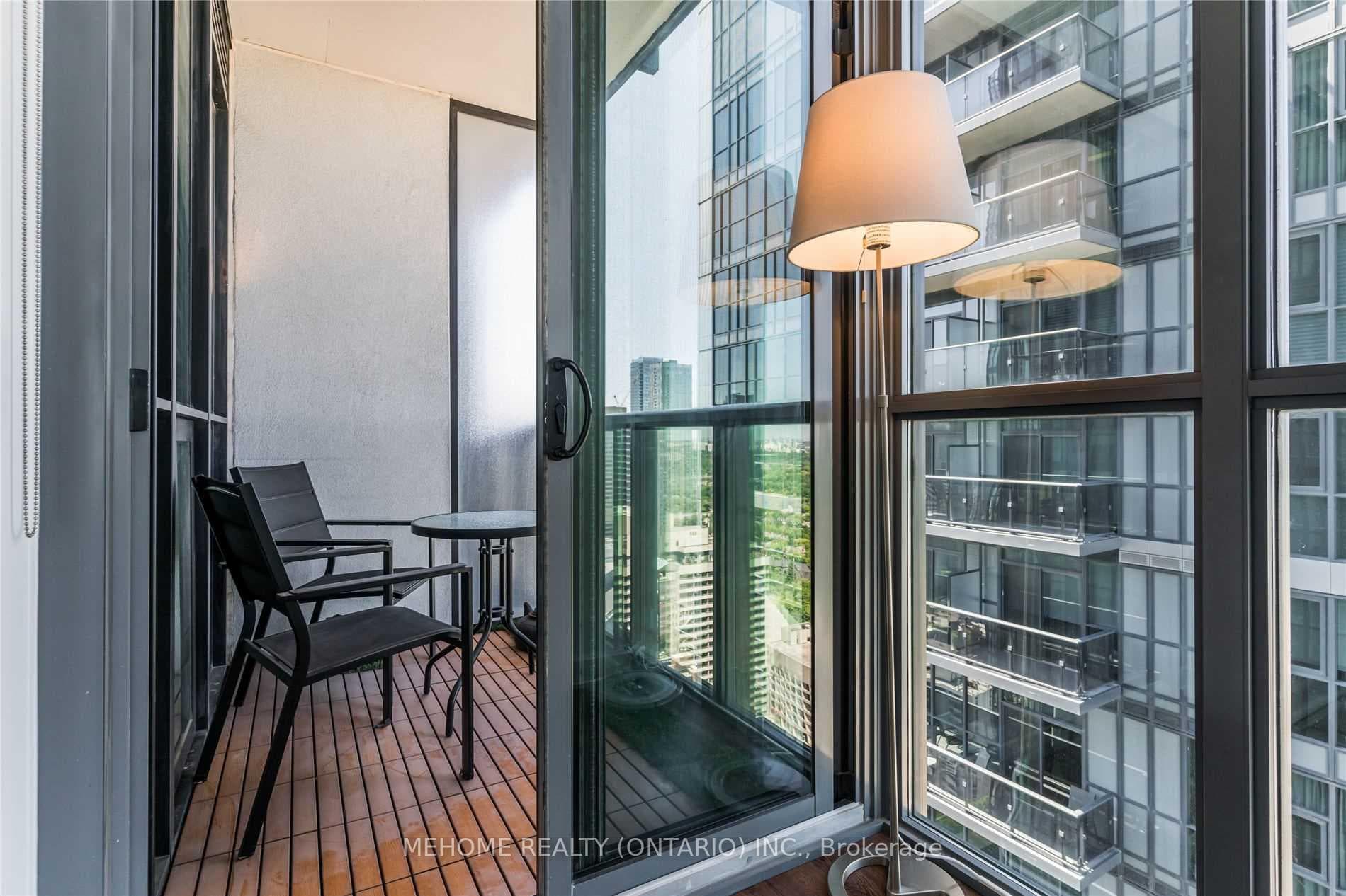 110 Charles Street Unit 3906 photo 16