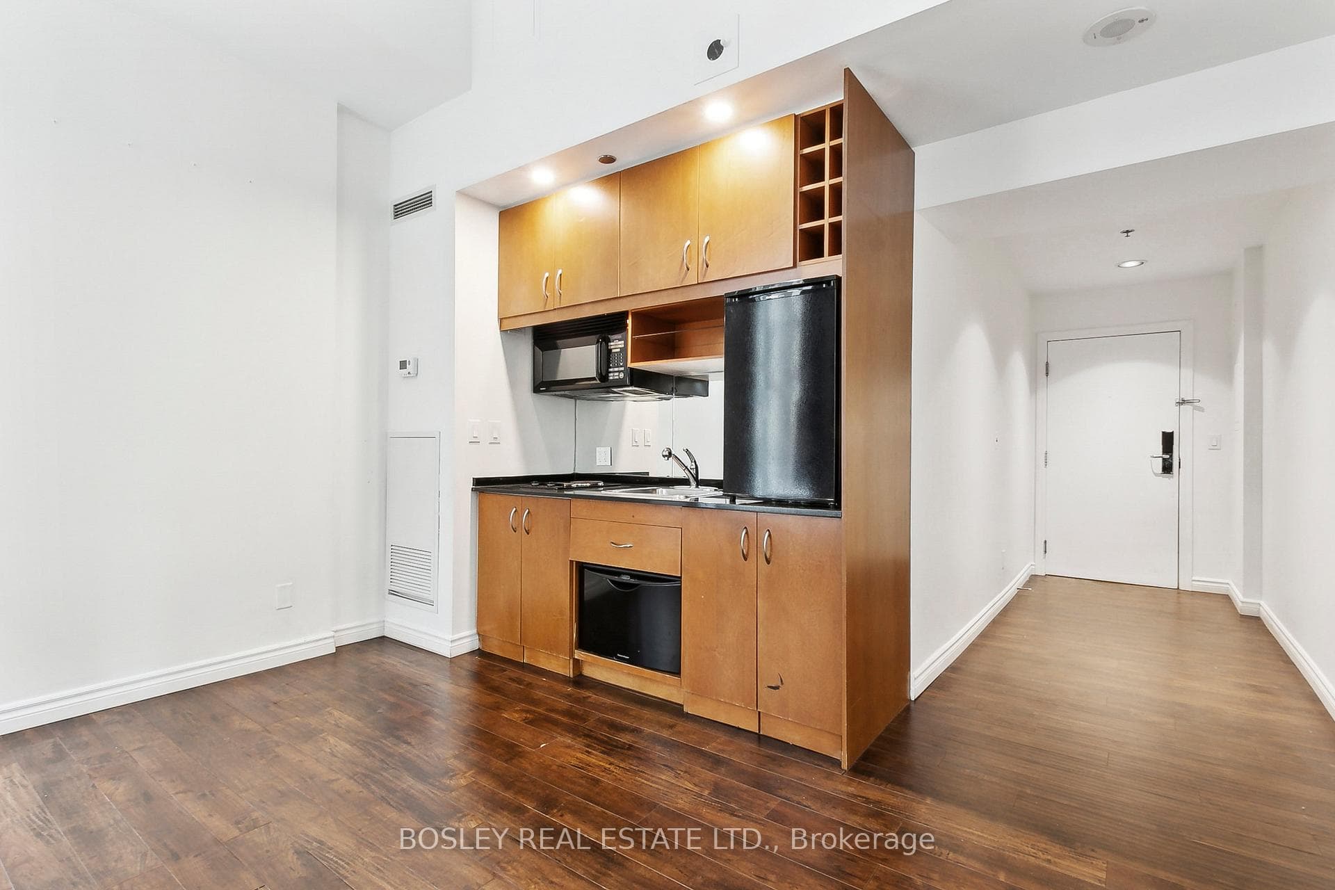 1 King Street Unit 517 photo 15