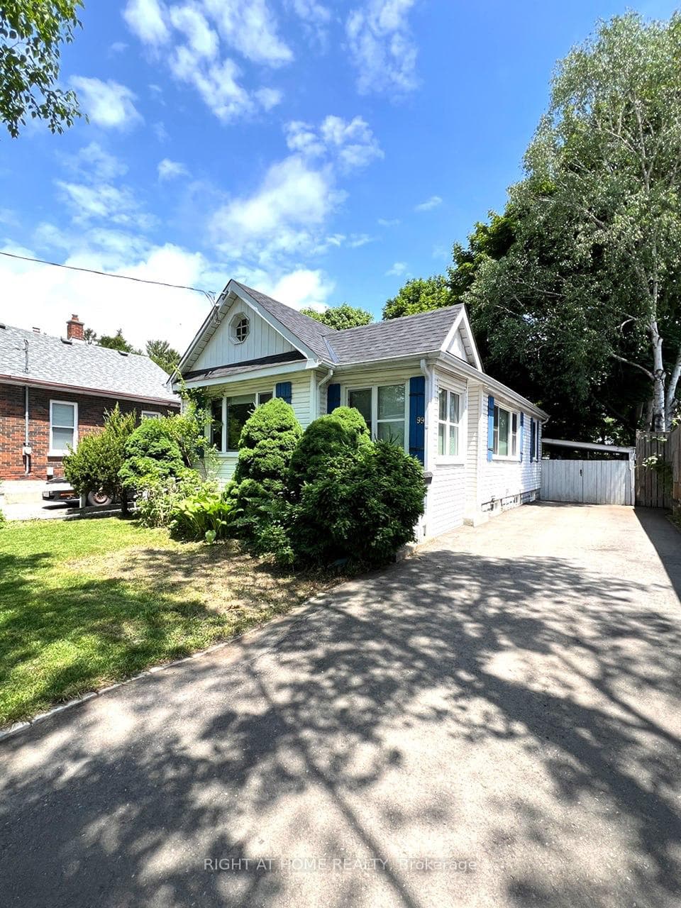 99 Burk Street photo 1