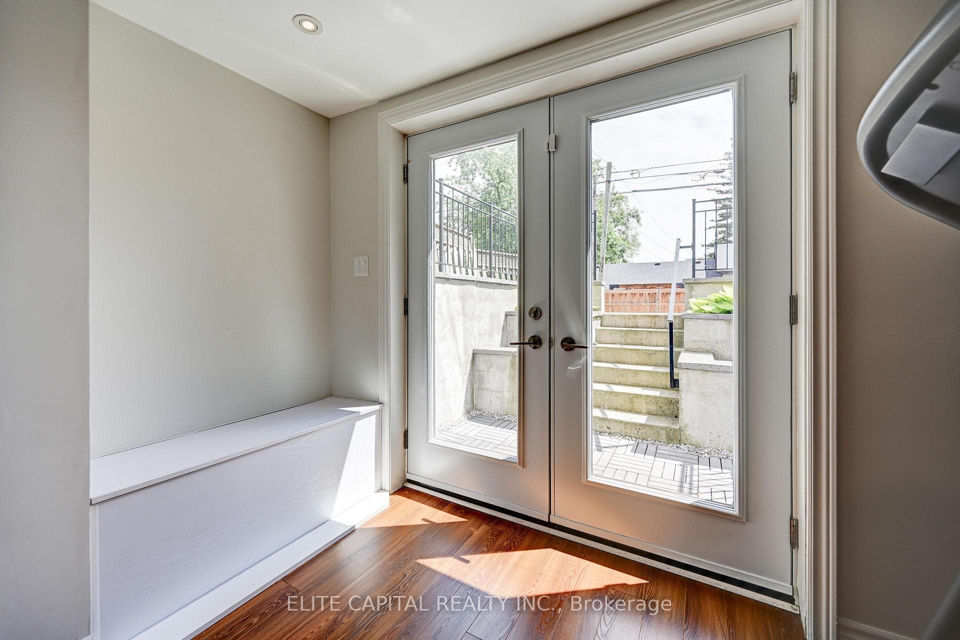 171 Canlish Road photo 25