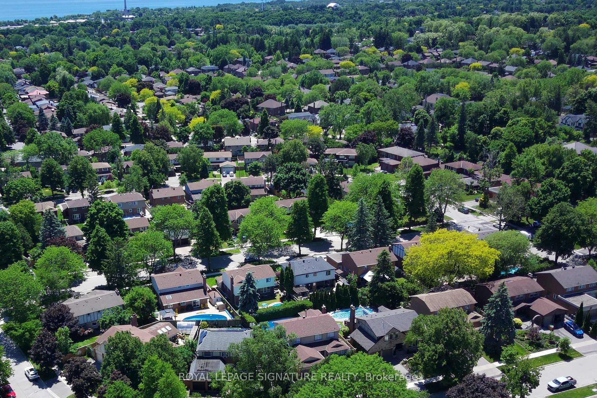 72 Acheson Boulevard photo 33