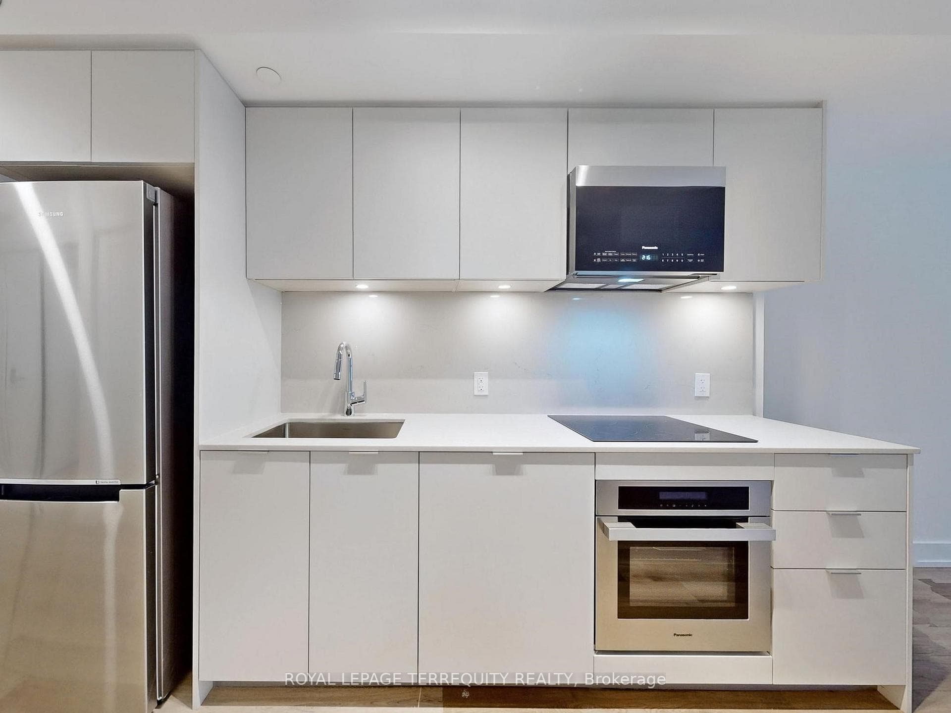 8 Cedarland Drive Unit 701 photo 7
