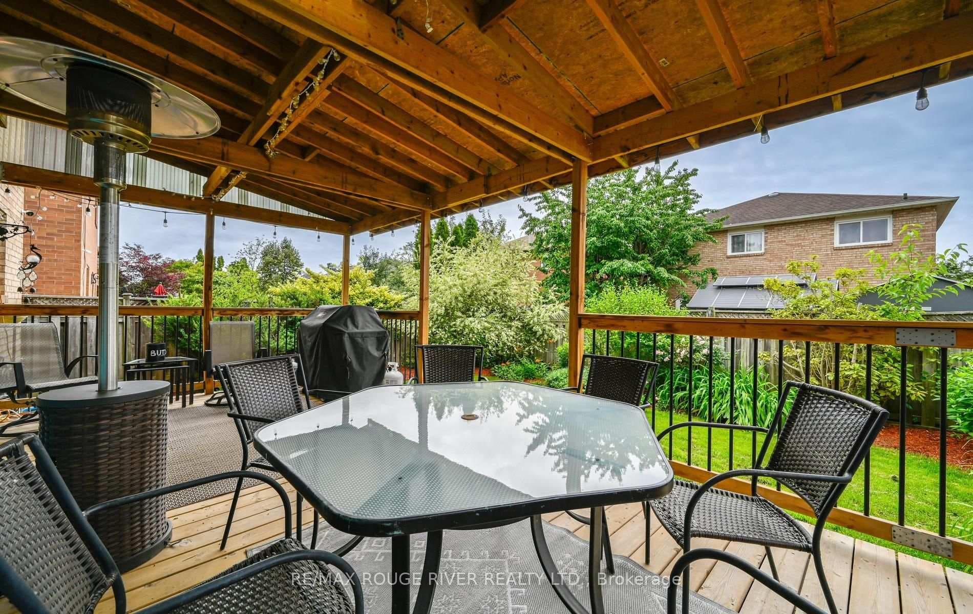 64 Keeble Crescent photo 39