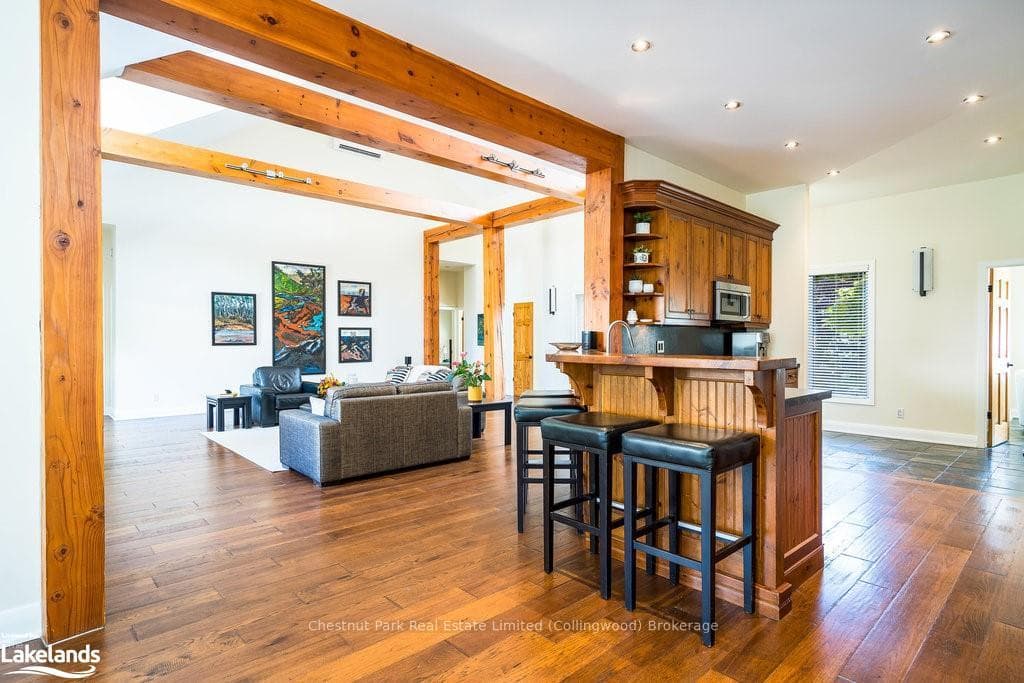Open floor plan to great room and dining room