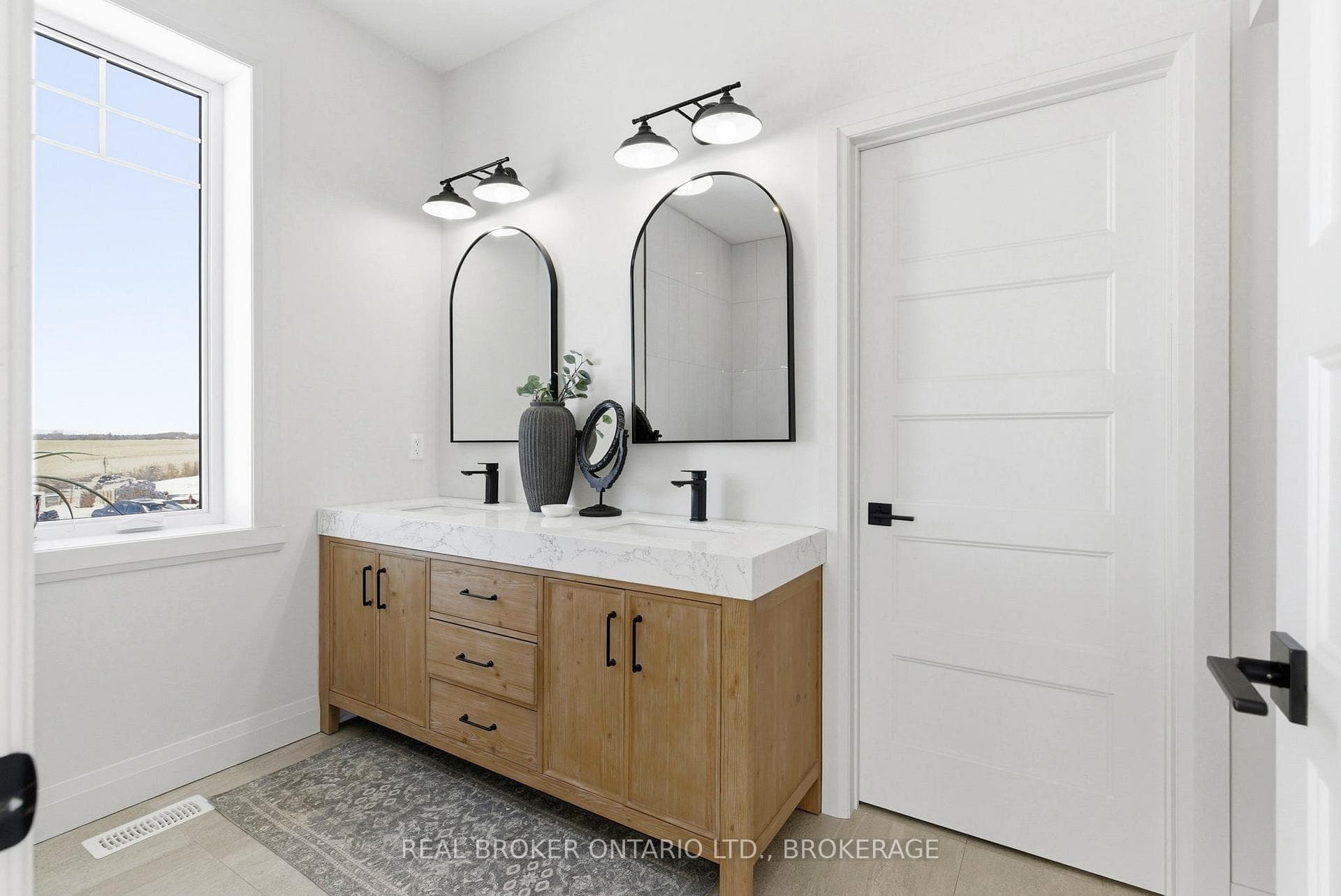 16119 Eamer Road photo 17
