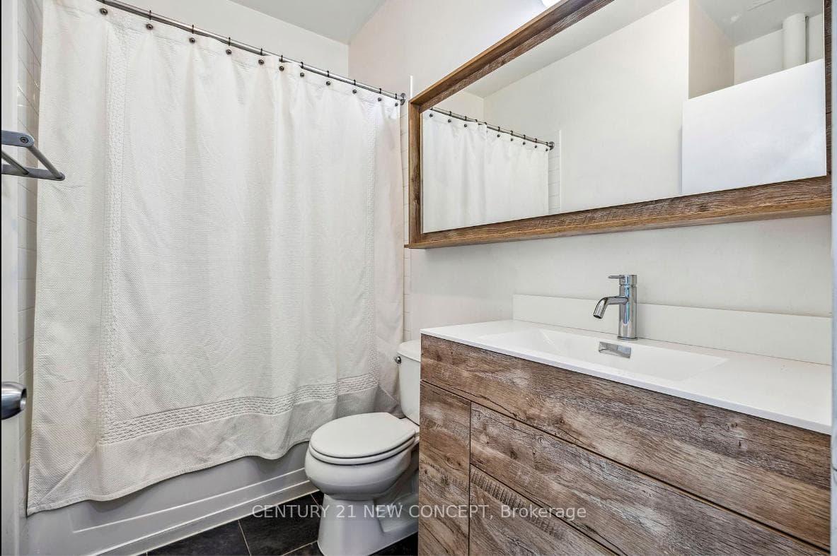 2 Fieldway Road Unit 302 photo 18