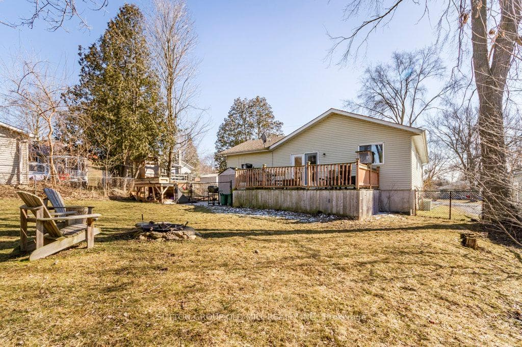 132 Silas Boulevard photo 37