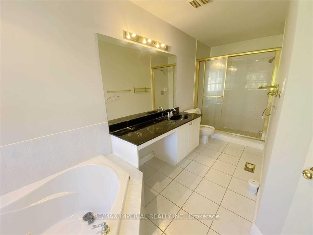 13 Fairlawn Avenue photo 10