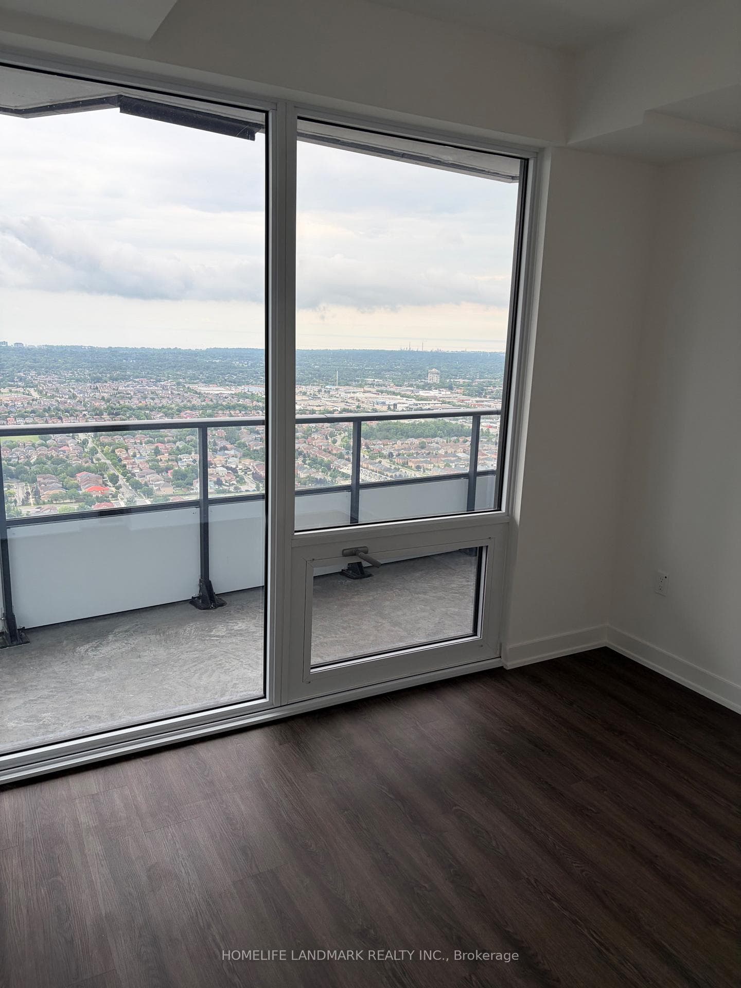 448 Burnhamthorpe Road Unit 4608 photo 10