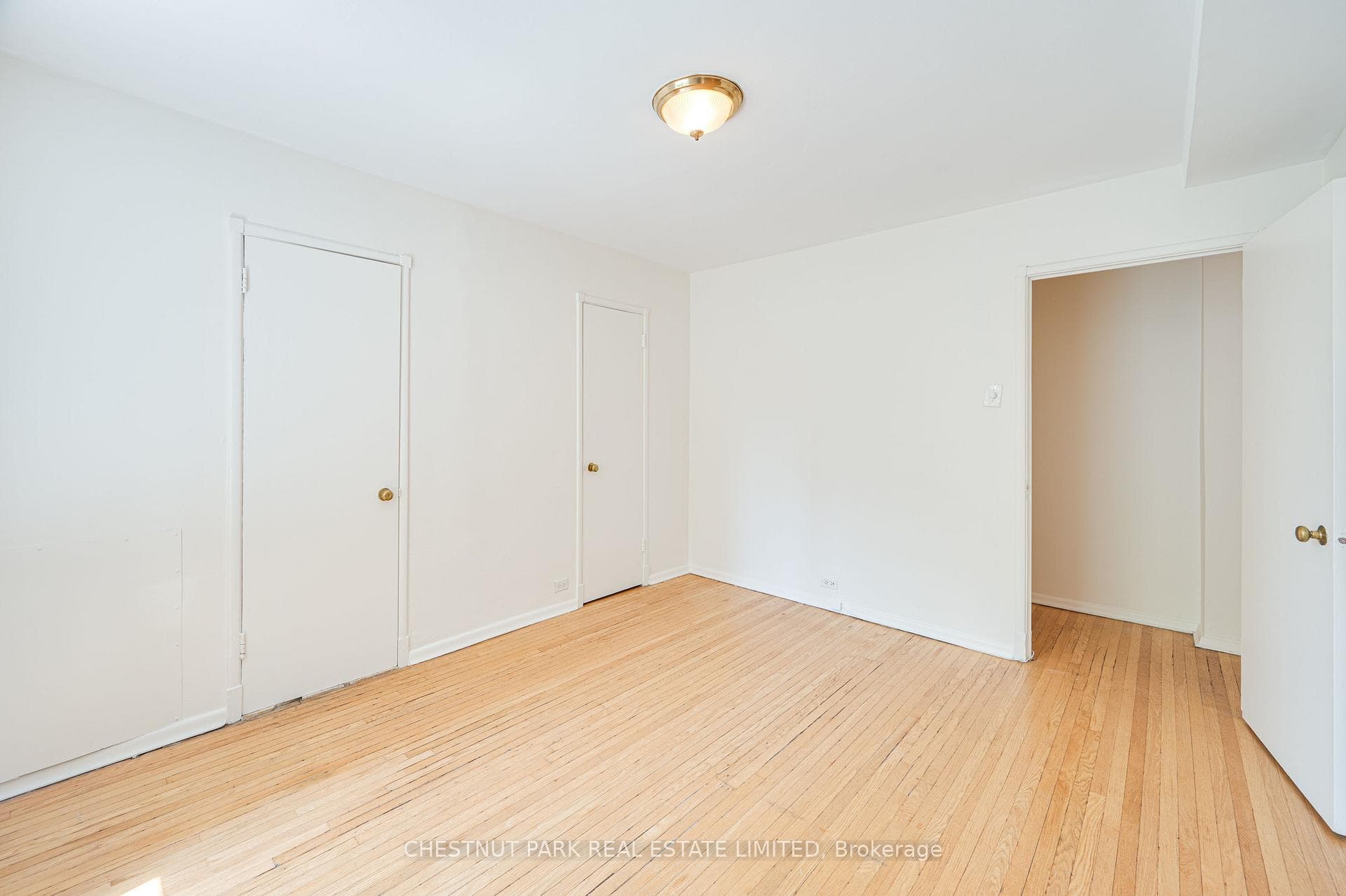 150 Farnham Avenue Unit 218 photo 13