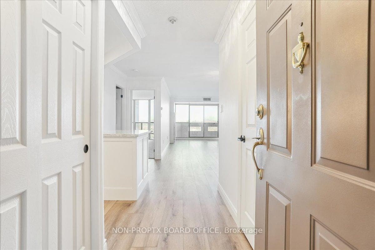 5070 Pinedale Avenue Unit 502 photo 6