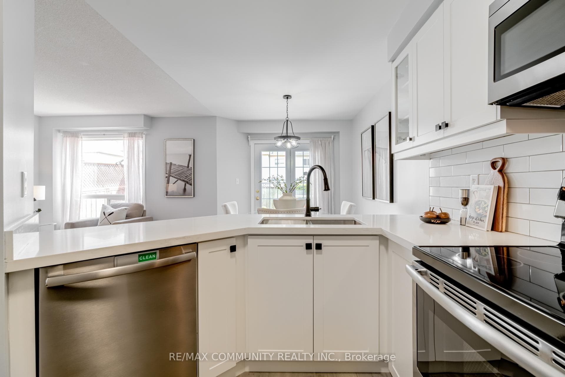 1707 Woodgate Trail photo 10