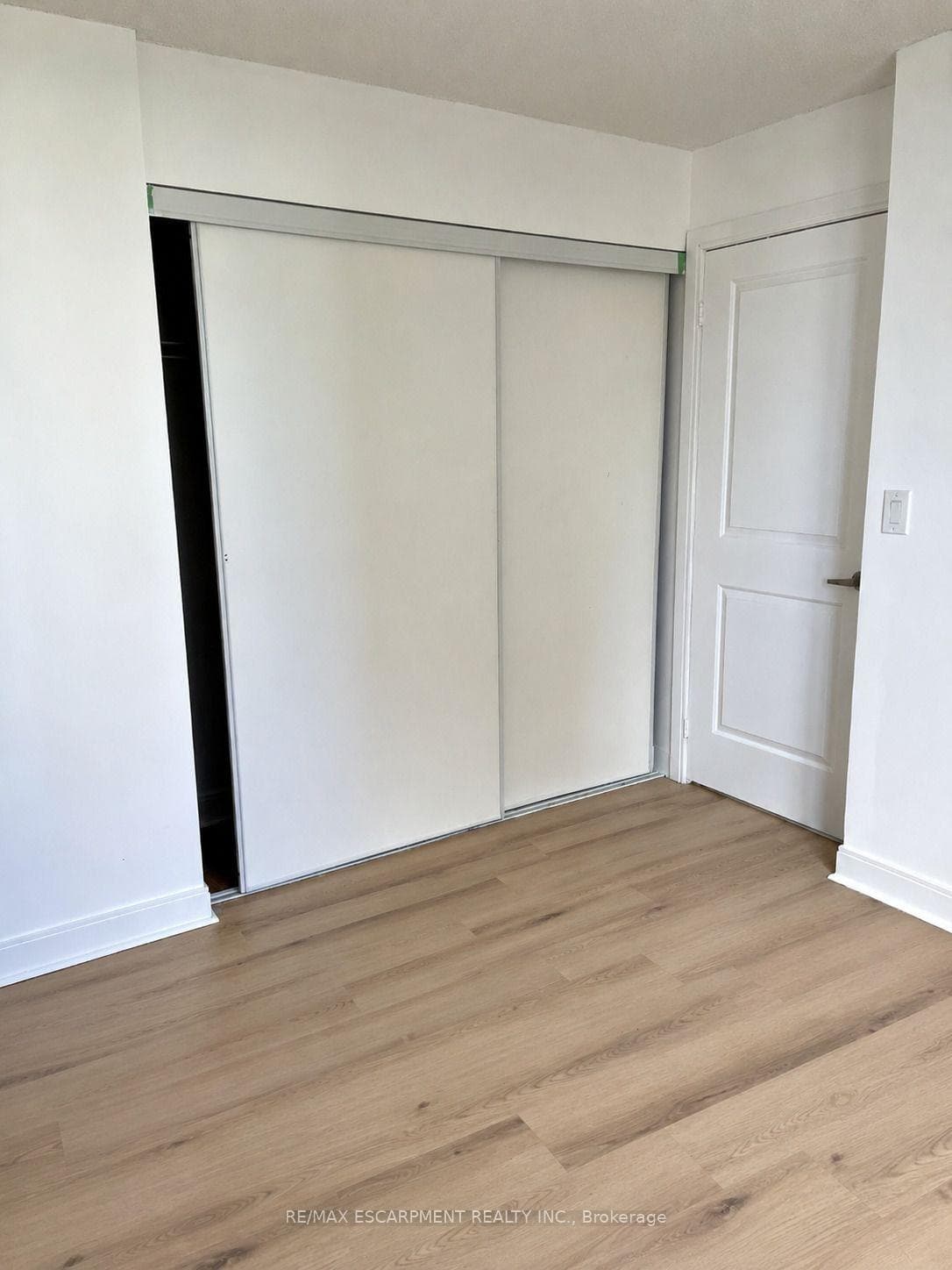 330 Burnhamthorpe Road Unit 708 photo 10