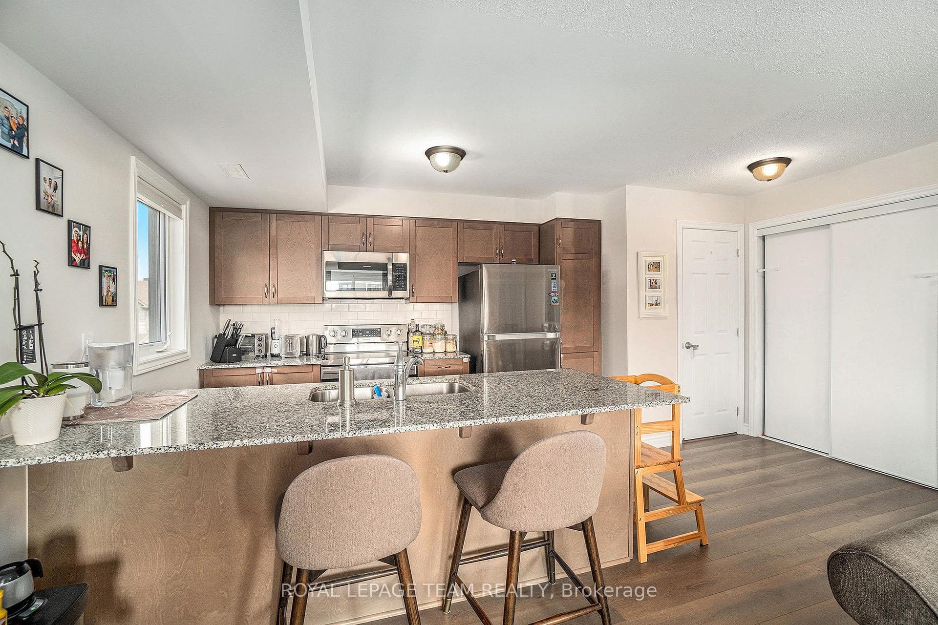 112 Walleye Private photo 5