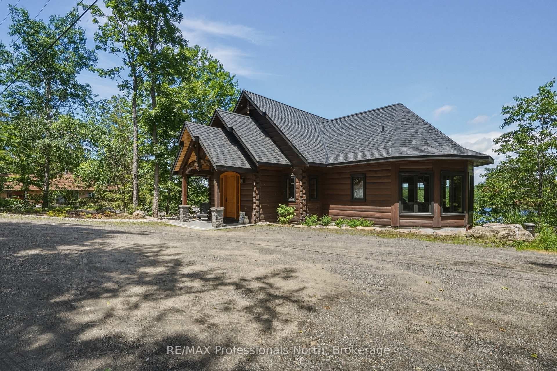1666 Beaumont Drive photo 4