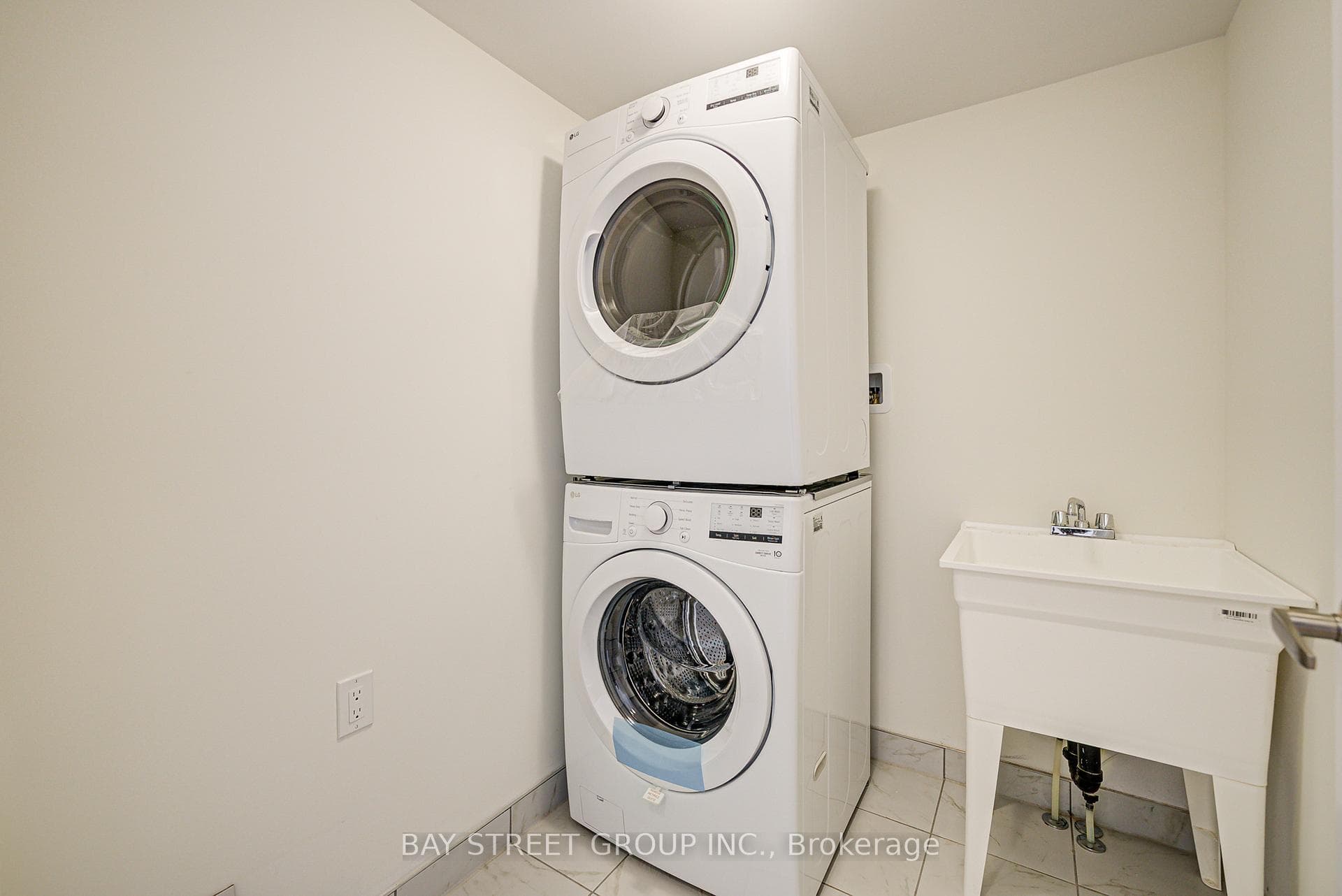 60 Seine Lane photo 23