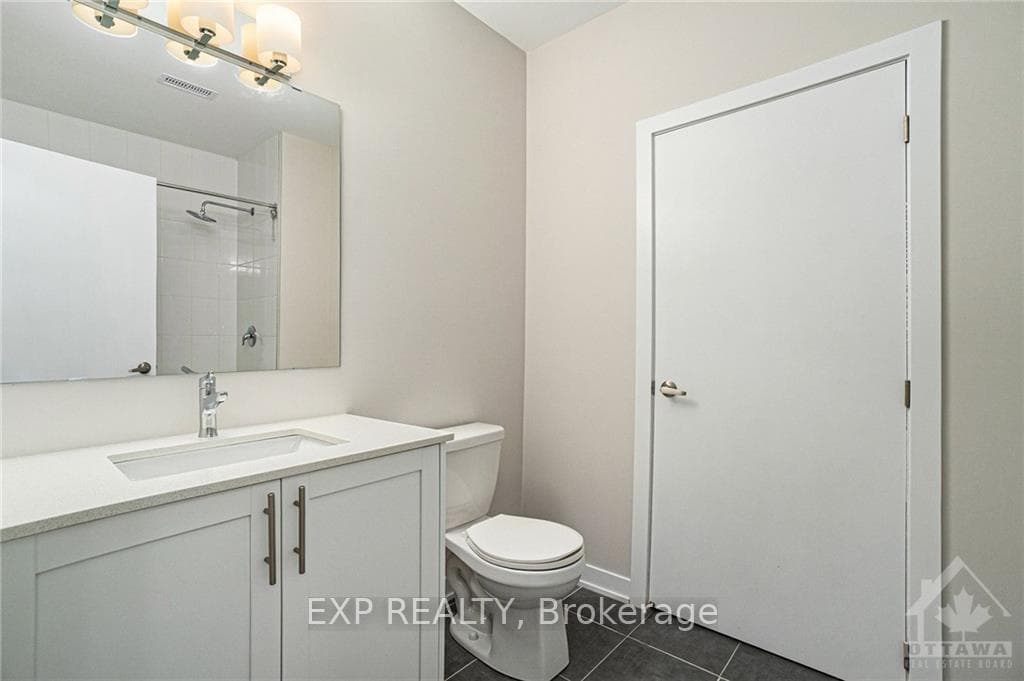 131 BEEBALM Crescent photo 25
