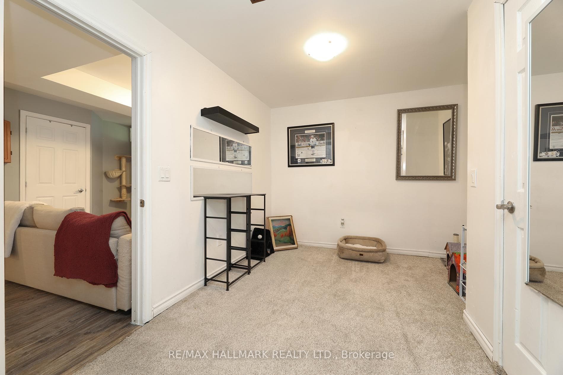 944 William Booth Crescent photo 20