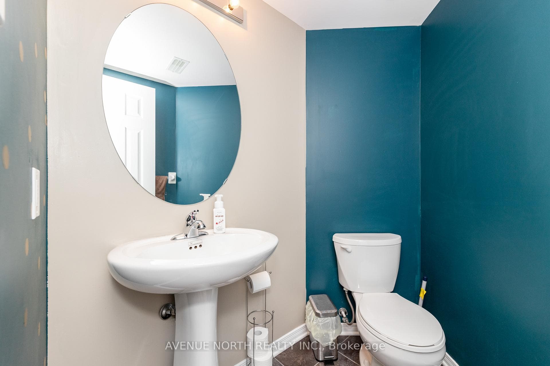 362 Galston Private photo 19