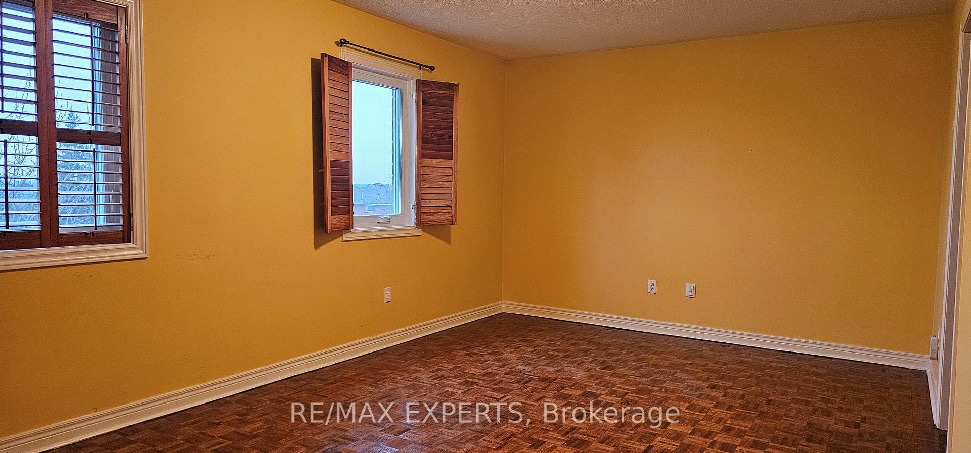 221 Matthew Drive photo 12