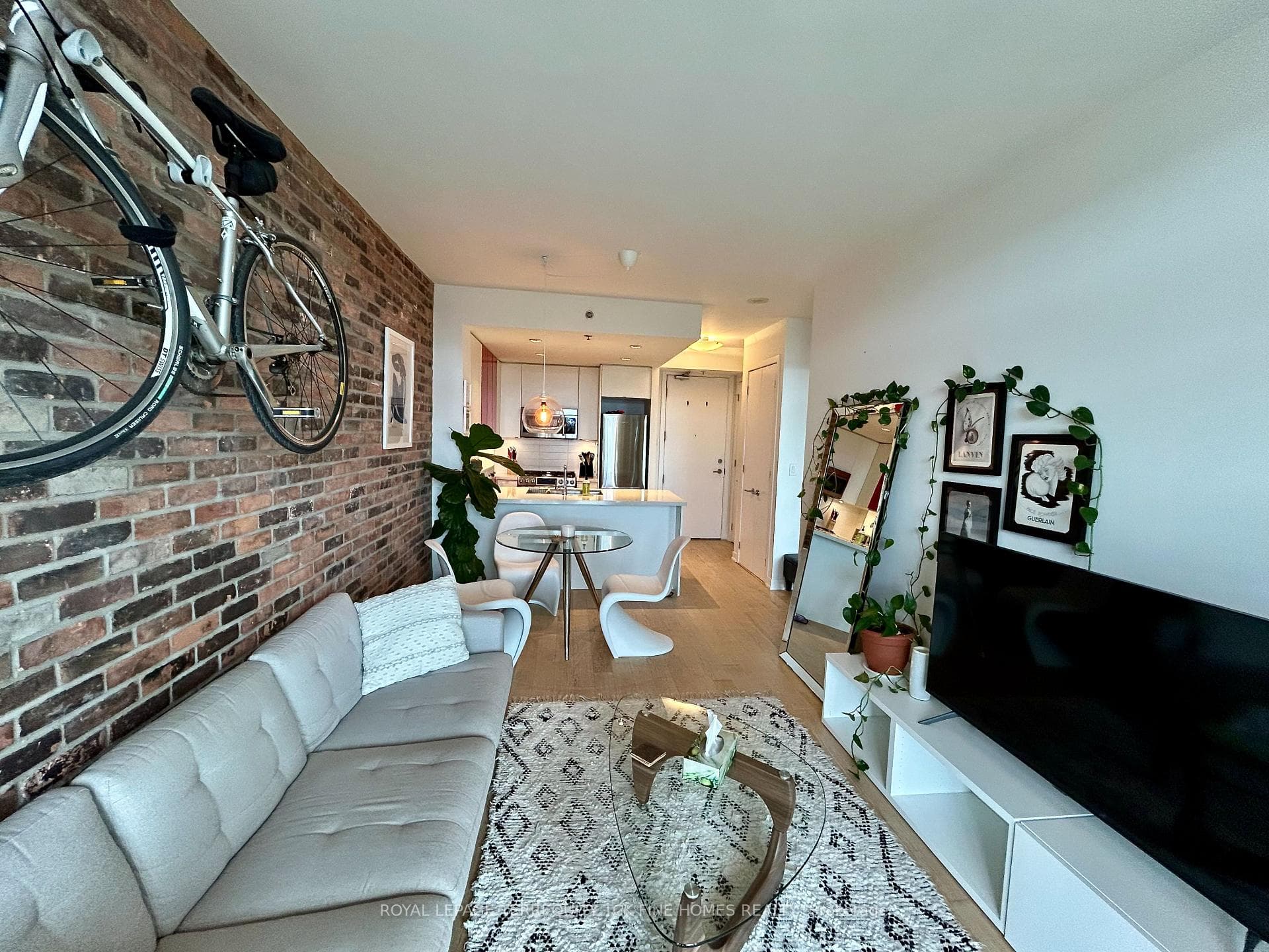 88 Colgate Avenue Unit 628 photo 11