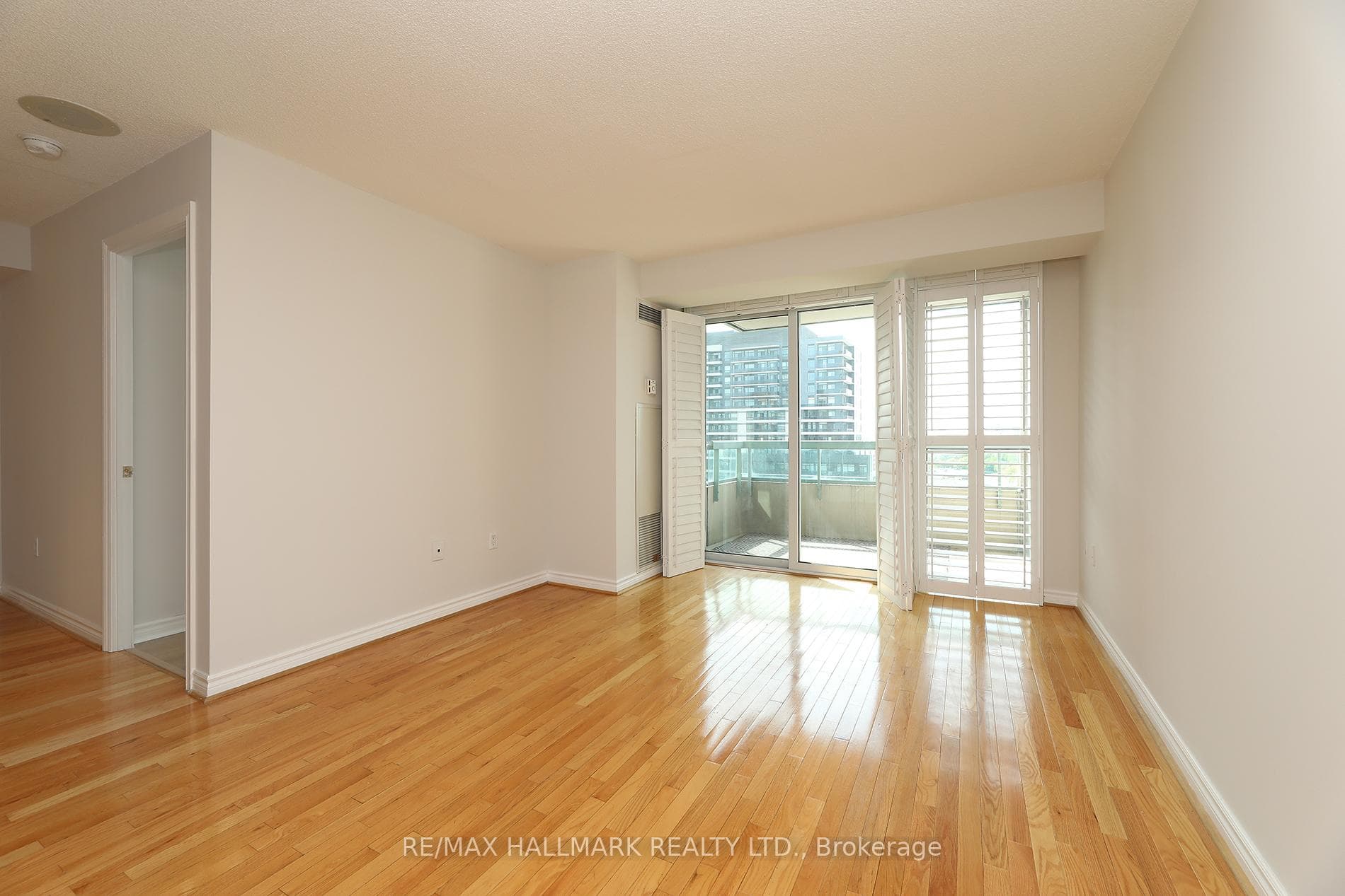 125 Omni Drive Unit 929 photo 12