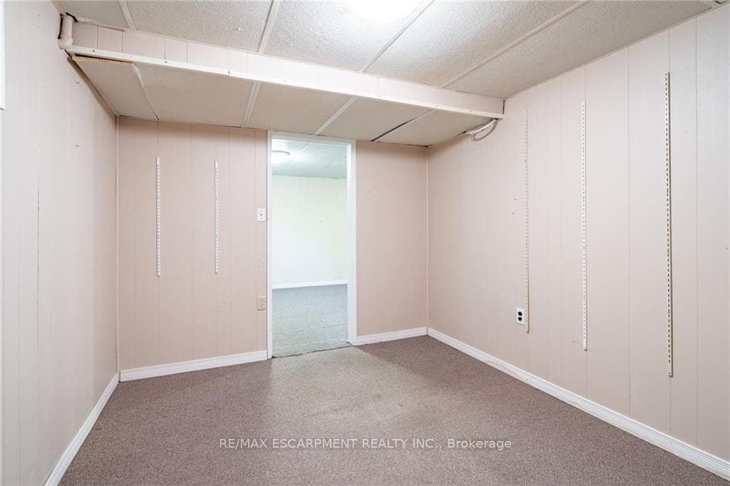 100 Bonaventure Drive photo 32