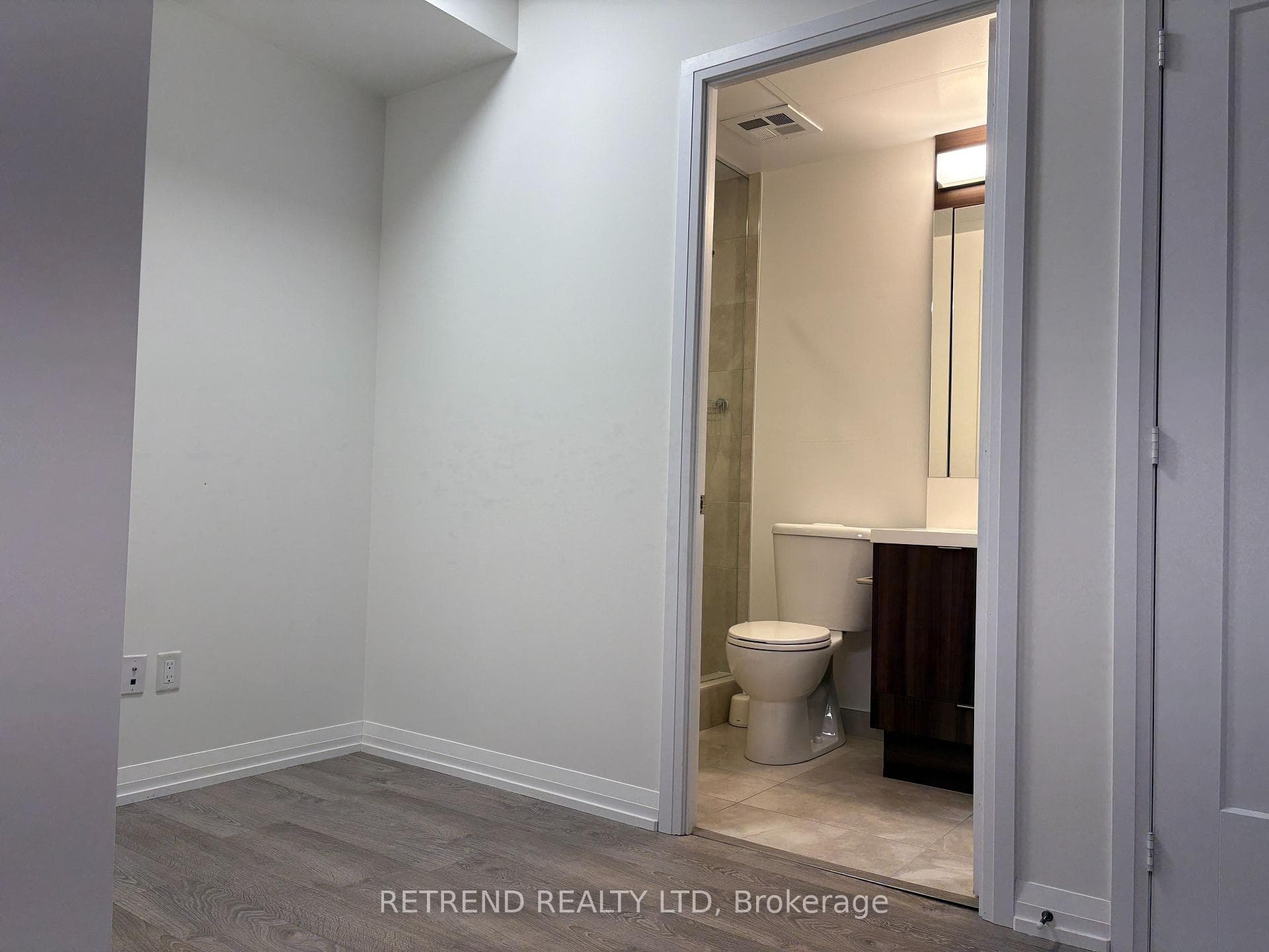 101 erskine Avenue Unit 1205 photo 18