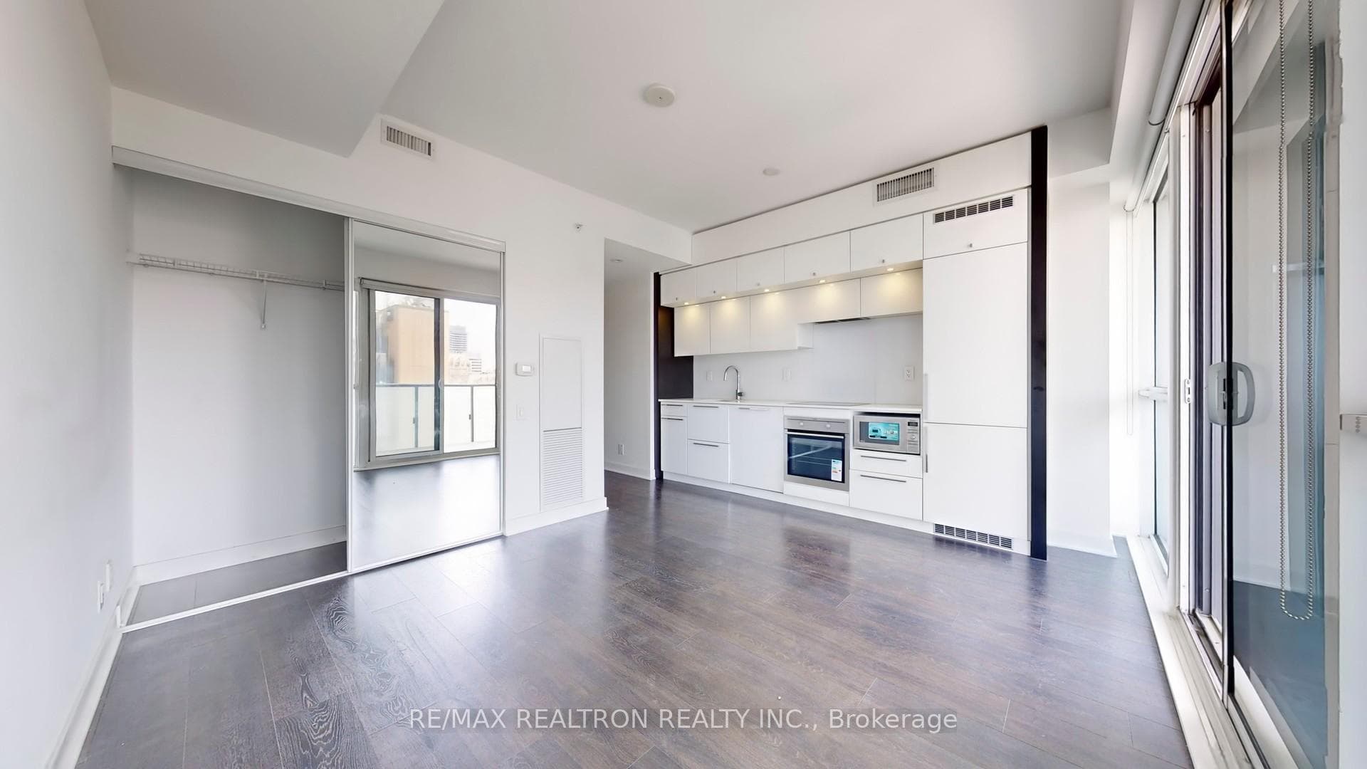 15 Grenville Street Unit 2706 photo 17