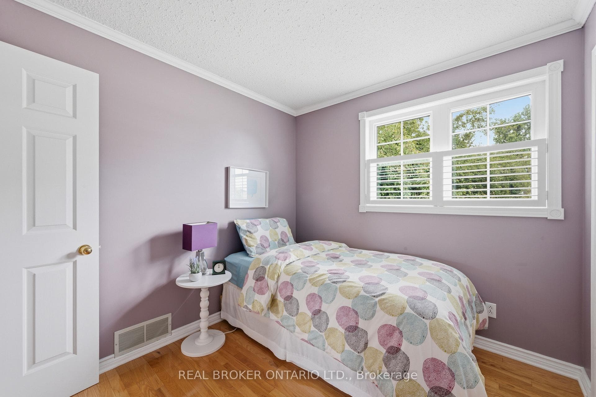 upper level bedroom