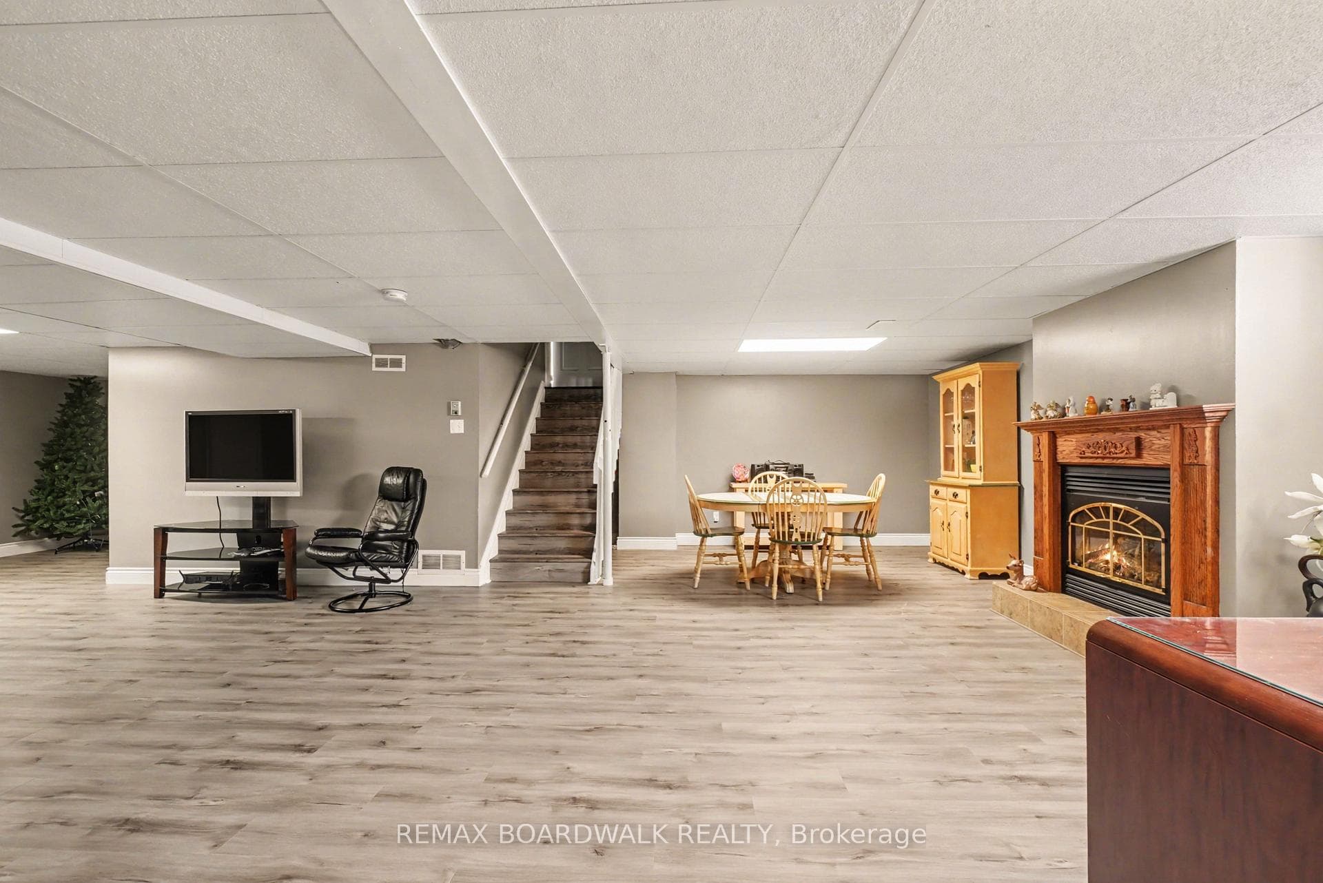 32 Faucher Boulevard photo 28