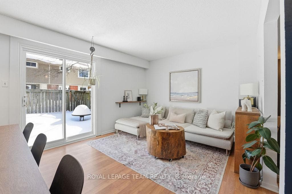 461 Moodie Drive Unit B photo 16