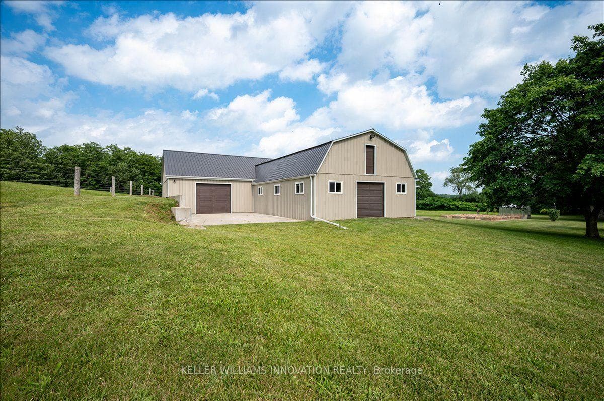 Barn / Stable