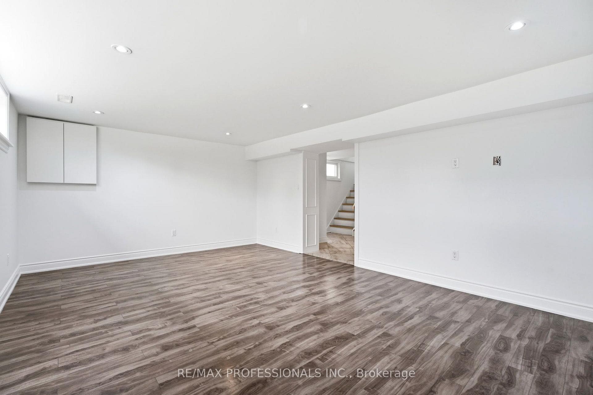 77 Cronin Drive photo 22