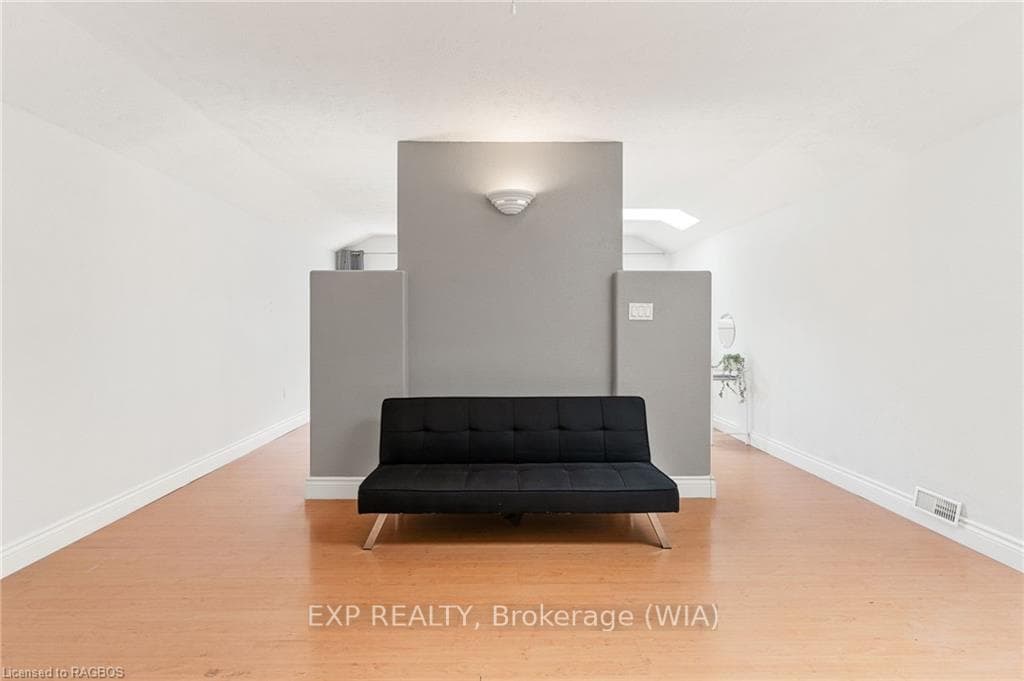 170 WILLIAM Street photo 32