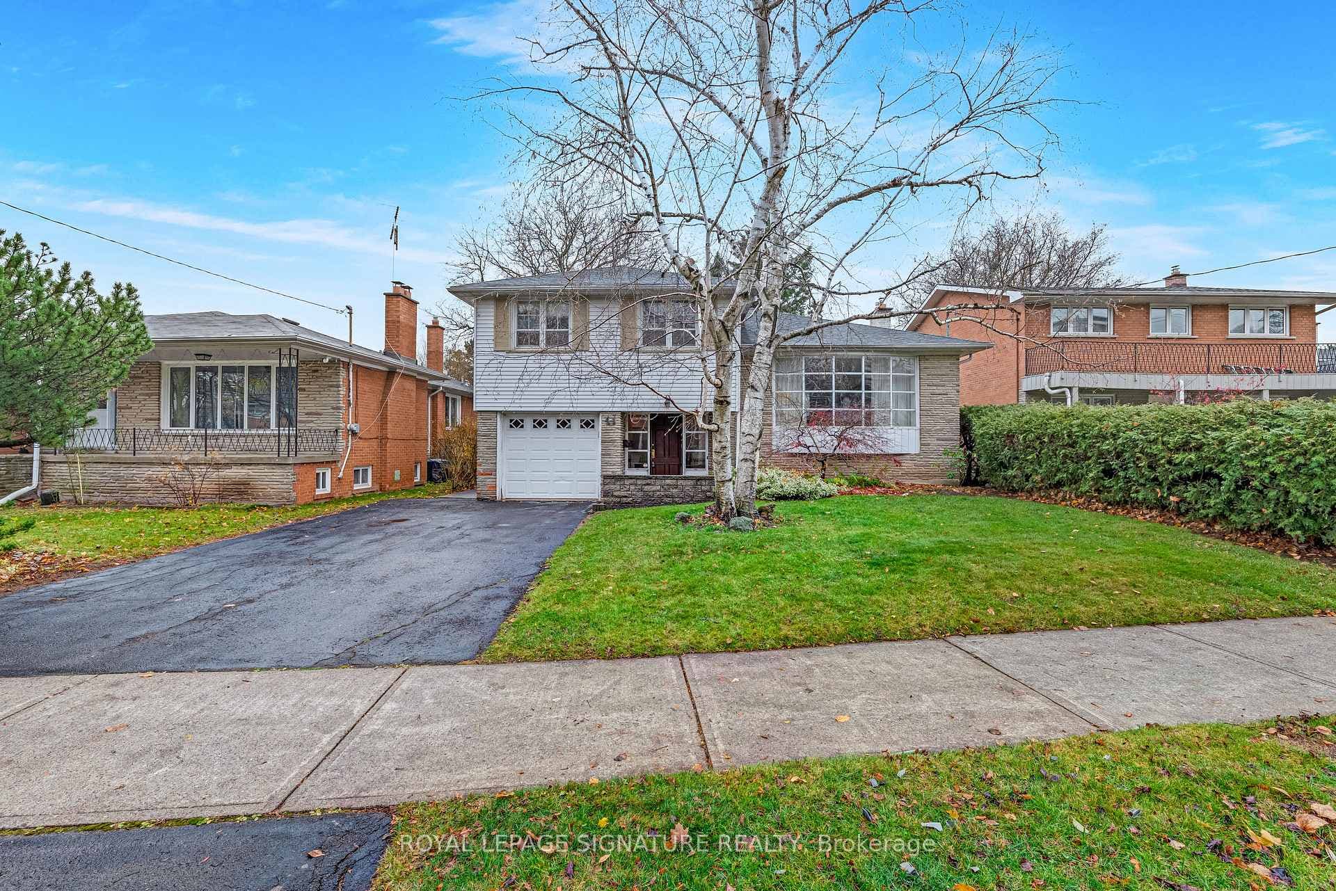 44 Tollerton Avenue photo 3