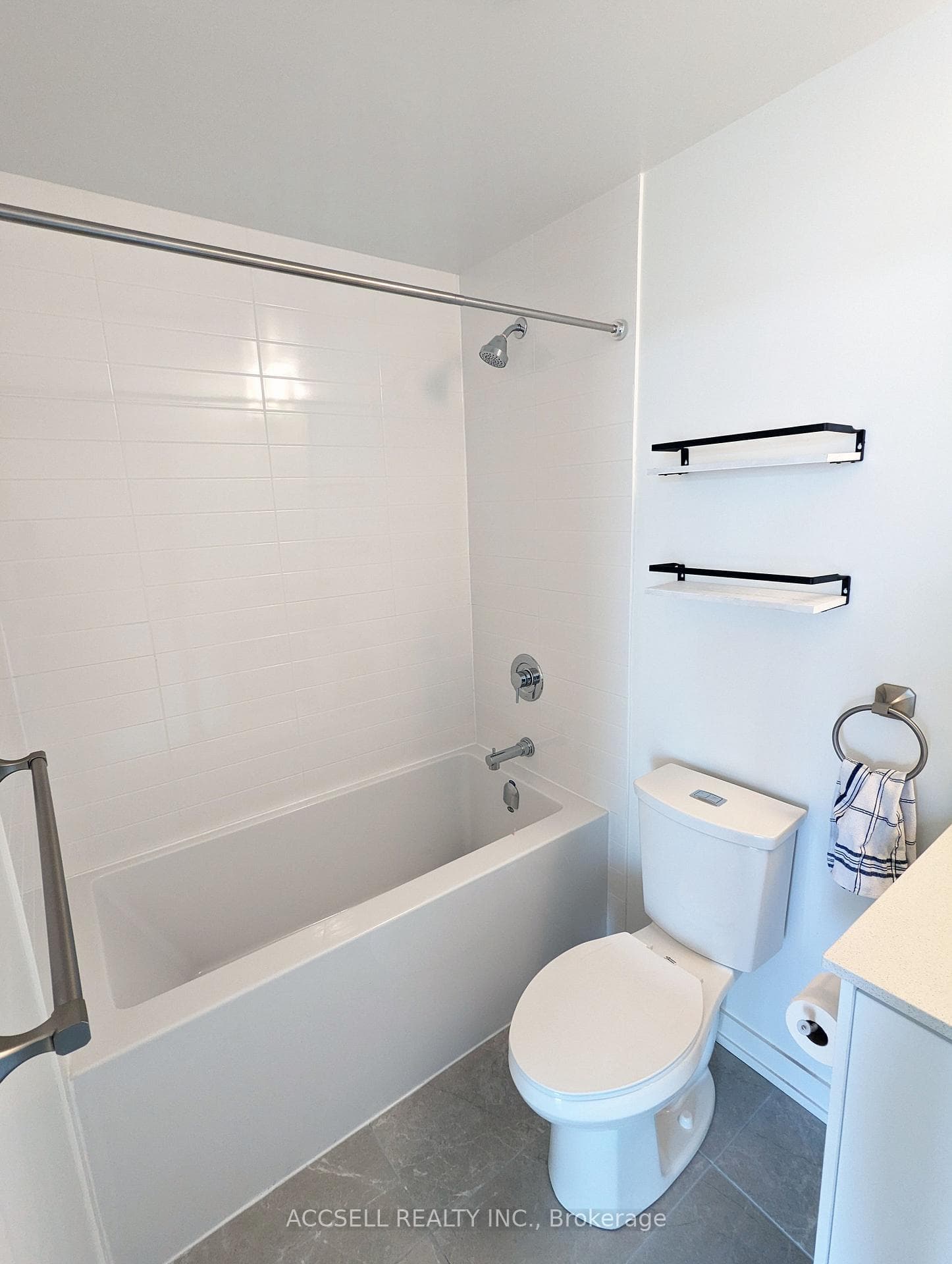 55 Duke Street Unit 1207 photo 20