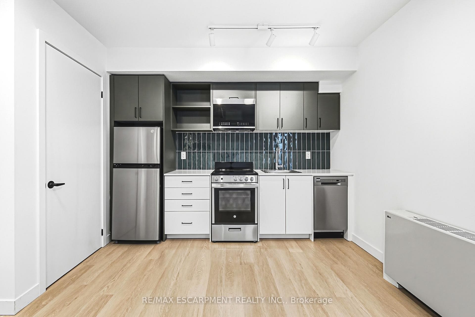 325 James Street Unit 104 photo 3