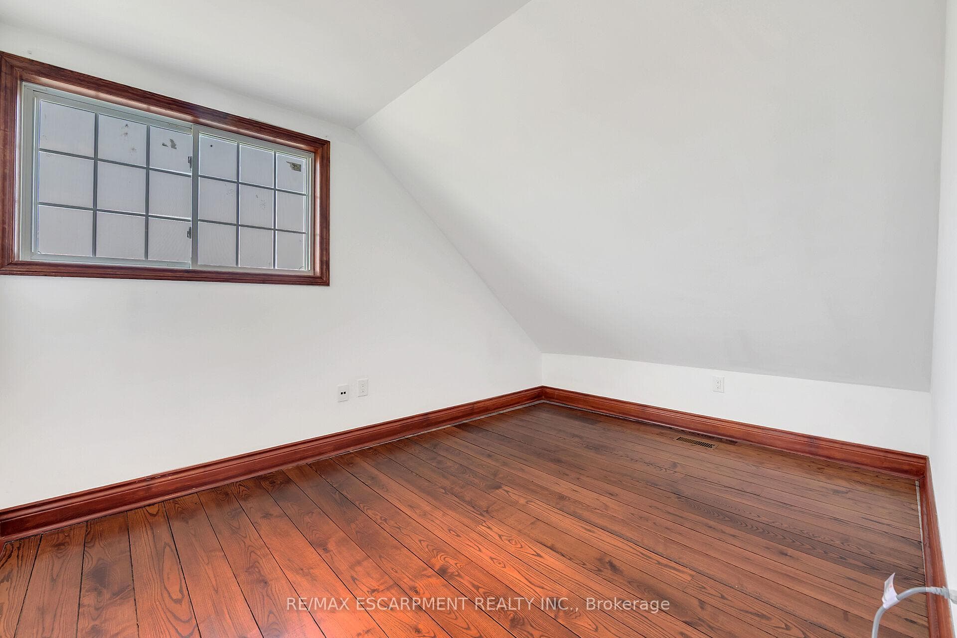 617 Eighth Road photo 38