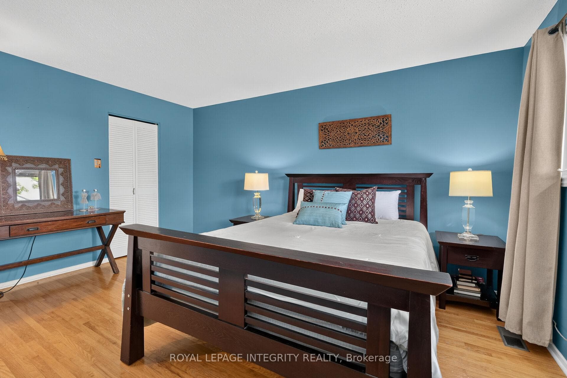 With convenient Walk-in clauset