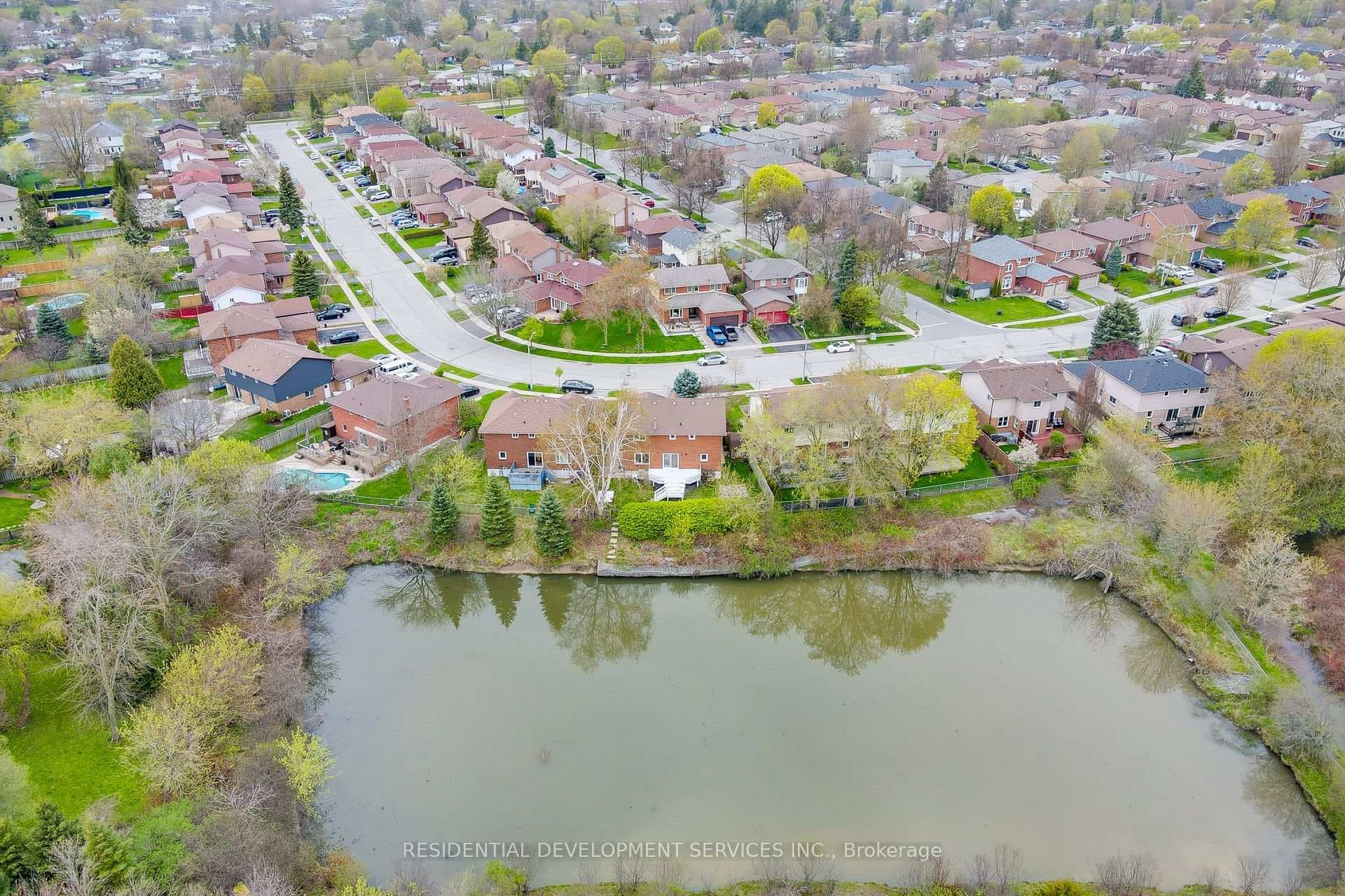 93 Rollo Drive photo 37