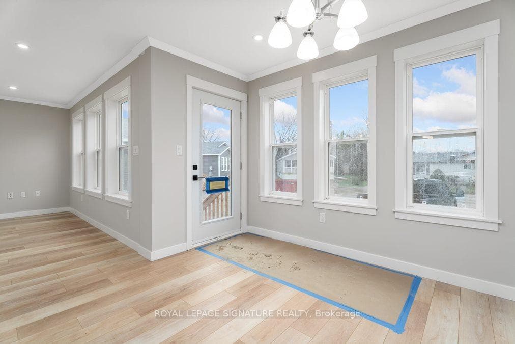 18 Briar Wood Place photo 17