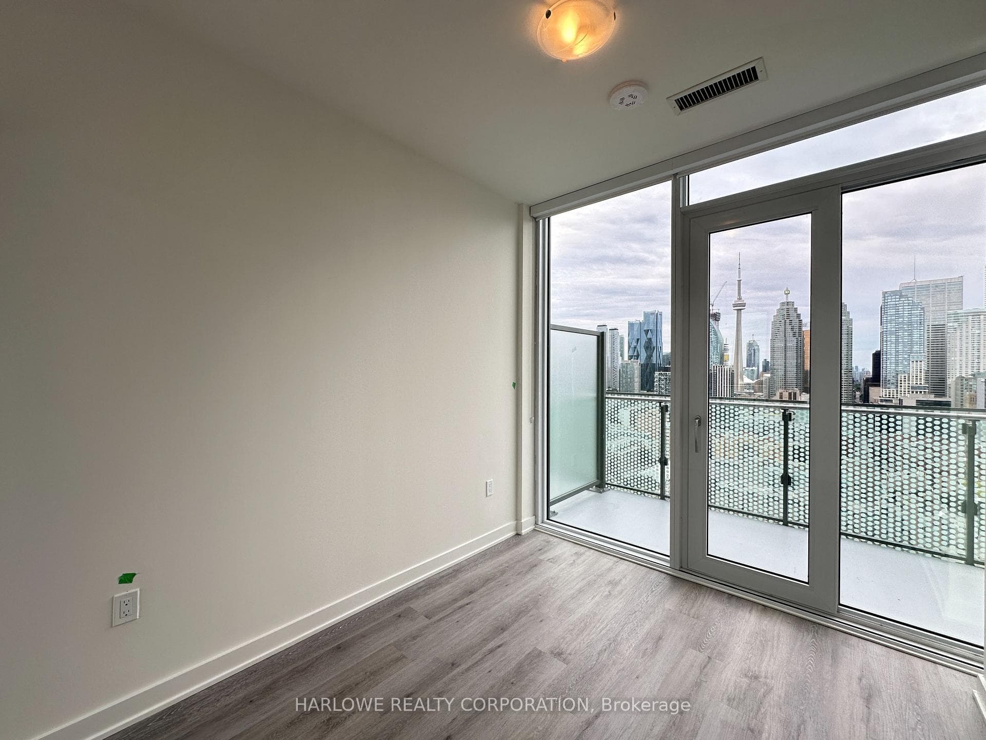 135 Lower Sherbourne Street Unit PH3029 photo 9