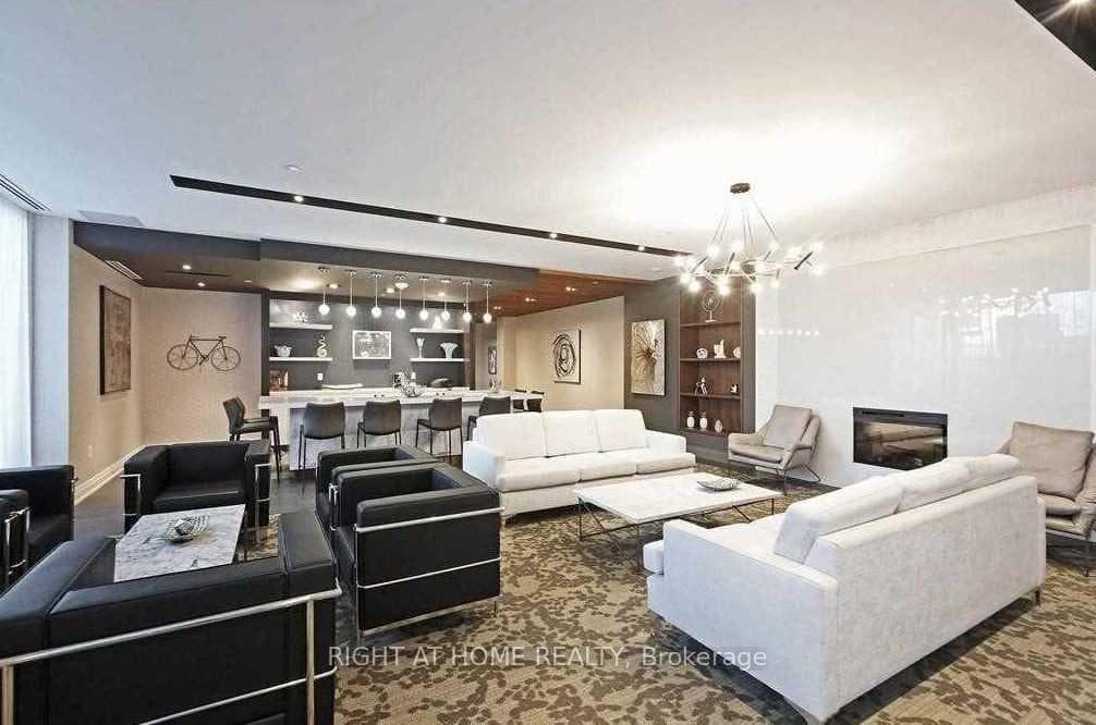 39 Annie Craig Drive Unit 1205 photo 24